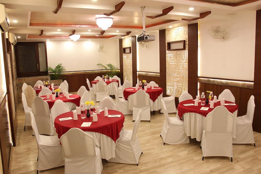 Hotel Ratnawali Τζοντχπούρ Εξωτερικό φωτογραφία